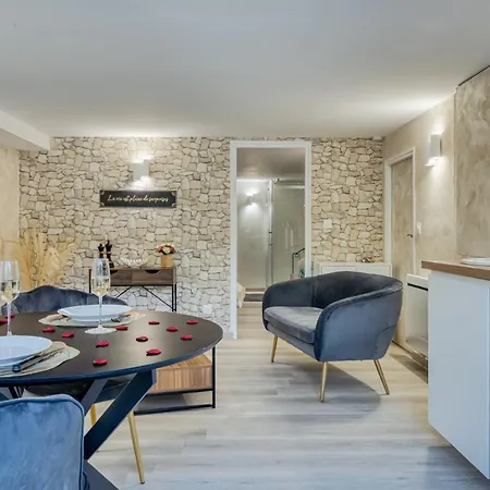 L'escapade Enchantee - Spa, Cheminee Et Cinema Διαμέρισμα *