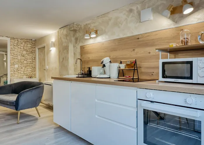 L'escapade Enchantée - Spa, Cheminée Et Cinéma